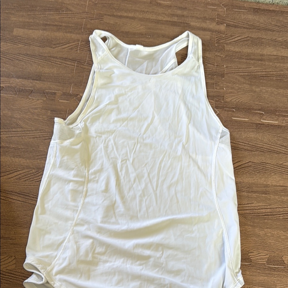 LULULEMON WHITE ATHLETIC LOOSE FIT TANK TOP SIZE MEDIUM